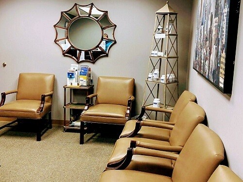 Clean and Safe Waiting Room Chiropractor in Wheaton, IL